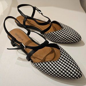 Indigo RD. Black and White Sandals